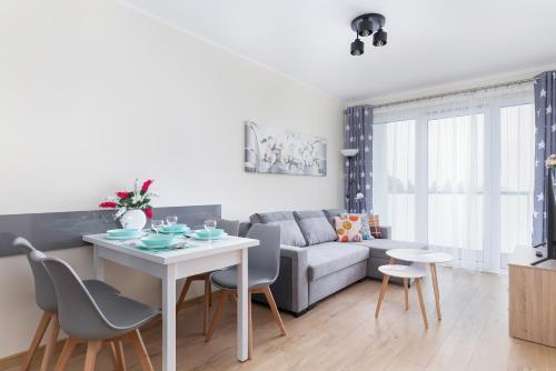 One-Bedroom Apartment with Balcony room in Kasprowicza 20 Swimming Pool by Jantar Apartamenty Kołobrzeg