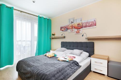 One-Bedroom Apartment with Balcony image 5
