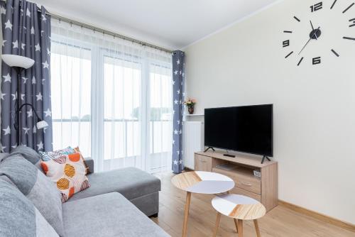 One-Bedroom Apartment with Balcony image 6