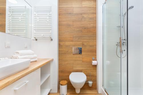 One-Bedroom Apartment with Balcony image 3