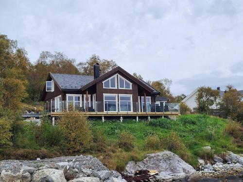 Hytte ved sjøen