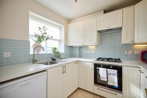 The Guildford Getaway - 3BDR with Garden in Guildford