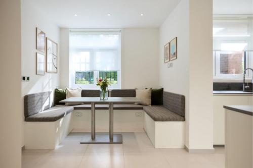 The Primrose Hill Place - Charming 4BDR Flat with Communal Garden, Londyn (zdjęcie 9)