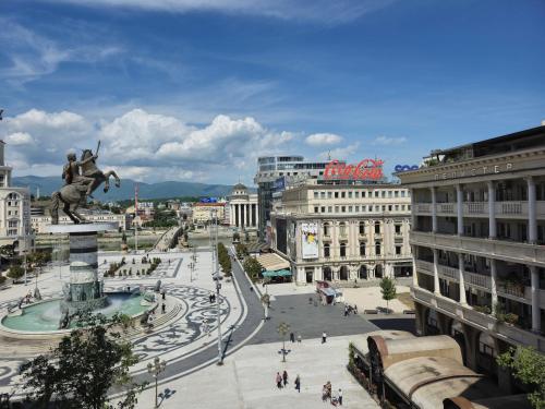 Main square - Palace La Grande 150 m2, Skopje (photo 8)