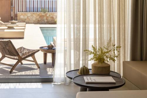 Elea Luxury suites in Kardamaina