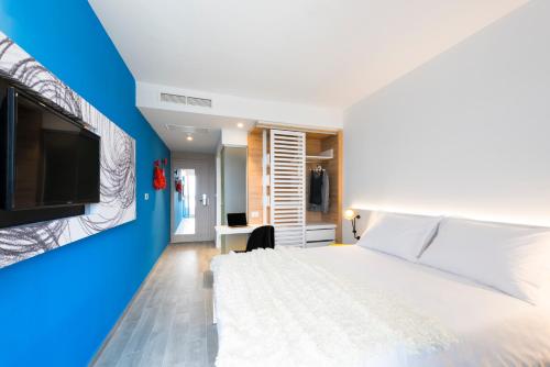 Pharos Hvar Hotel - image 12