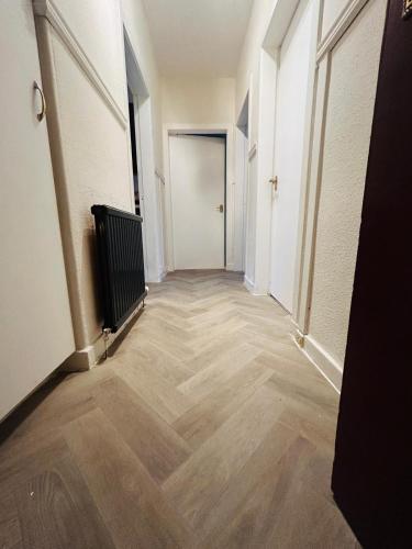 Stylish 2-Bedroom Modern Flat in Coldside