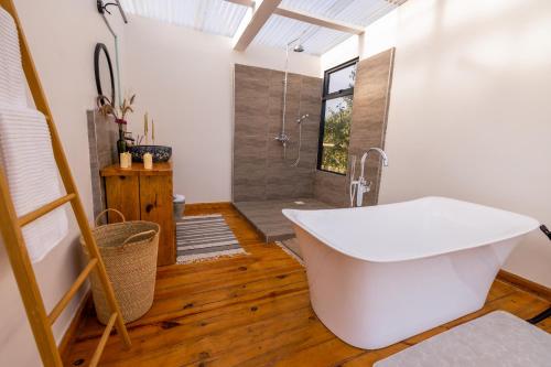 Nanare Chalets Amboseli in Merueshi