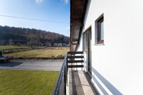 Hillside Chalet, Buzoel (foto 3)