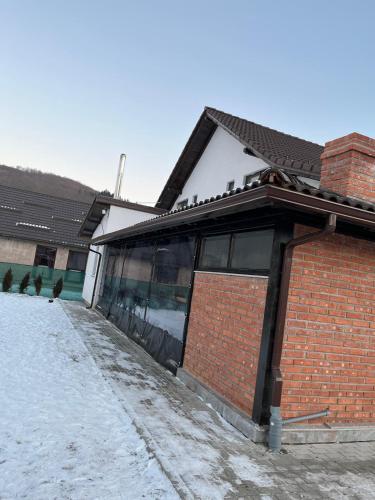 Hillside Chalet, Buzoel (foto 4)