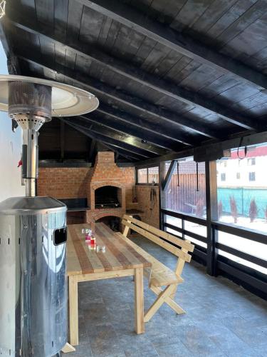 Hillside Chalet in Vama Buzaului
