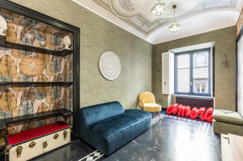 Two-Bedroom Deluxe Apartment image 8