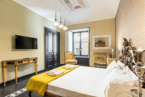 Two-Bedroom Deluxe Apartment image 4