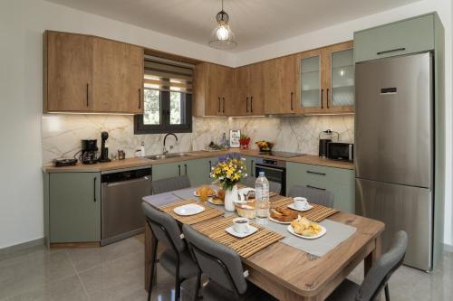 Facilities, F & A Family Home in Zaros