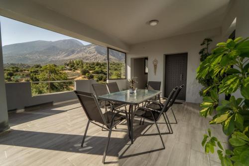 Surrounding environment, F & A Family Home in Zaros