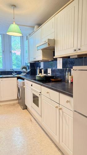 Glasgow One Bedroom Flat close to city centre and all amenities in North Glasgow