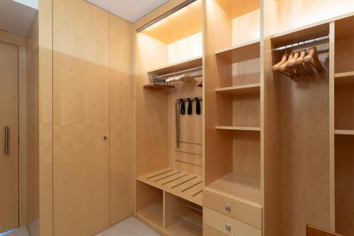 Suites del Mar Fenals Apartments - image 5