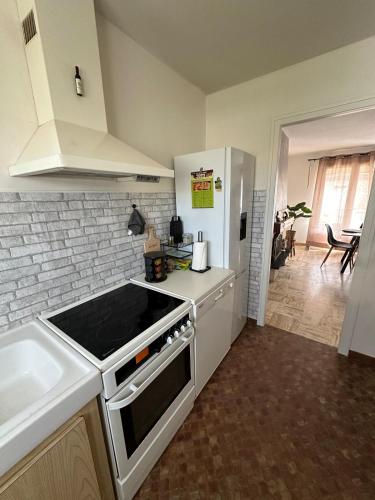 Maison ou il fait bon vivre ! in La Paree Jesus