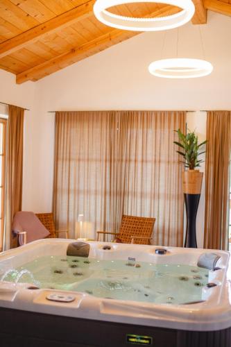 Traumhaftes Chalet mit Sauna und Whirlpool Refugium am Rehberg in 德拉克塞爾斯里德