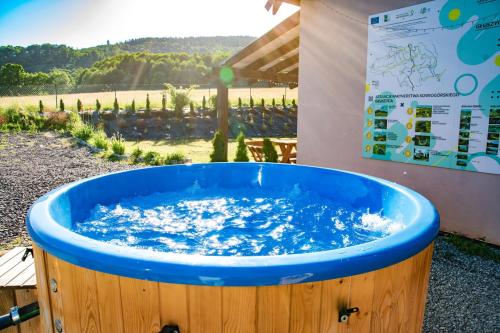 W Zaciszu Gomólnika (W Zaciszu Gomolnika) in Gluszyca Gorna