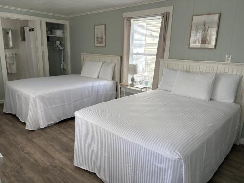 2 double beds
