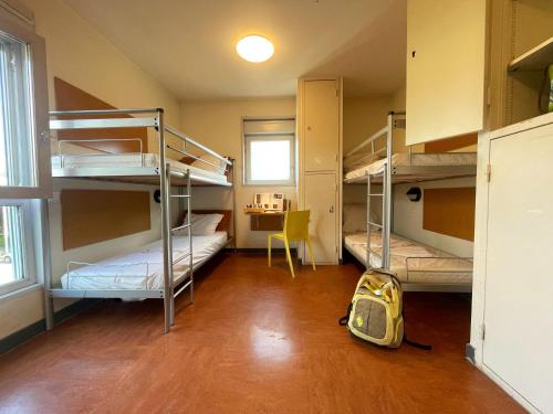 Auberge de Jeunesse HI Grenoble in อชิโรเรส