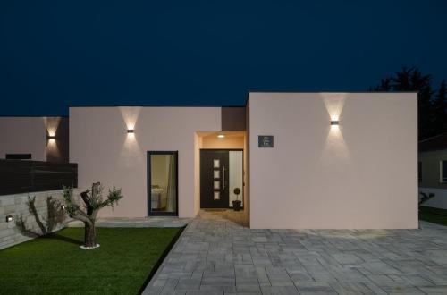 Villa EOS in Dračevac Ninski
