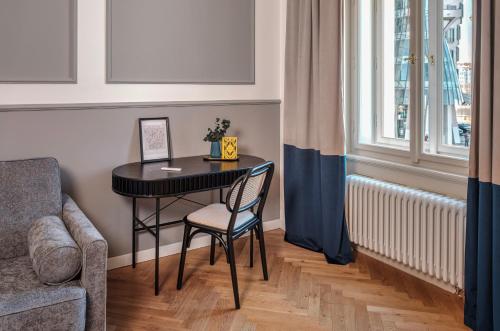 Three-Bedroom Suite image 9