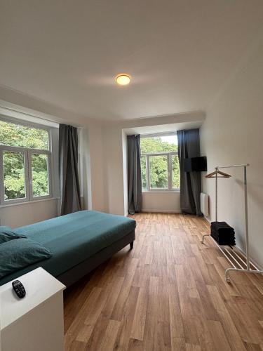 Leopold Brussels 6, Bruxelles