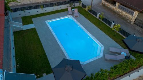 NS Villa Archangelos in Nea Thesis