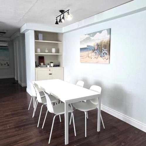 Oasis by the Bay Vacation Suites in Wasaga Beach (ON)