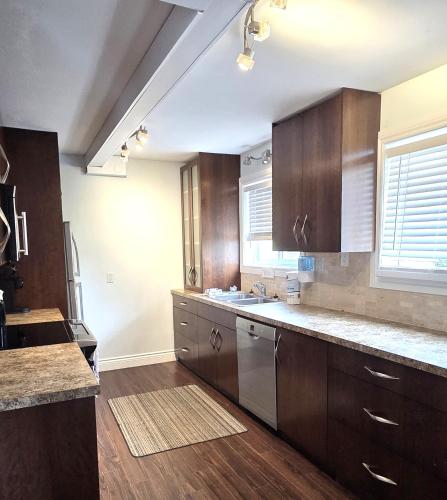 Oasis by the Bay Vacation Suites in Wasaga Beach (ON)