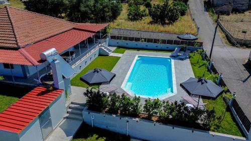 NS Villa Archangelos in Nea Thesis