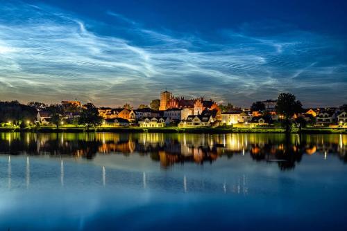 Zielony apartament z widokiem na jezioro in Zlotow