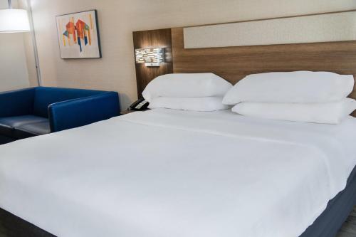 Holiday Inn Express Hotel & Suites Pittsburgh-South Side by IHG in Pittsburgh, USA