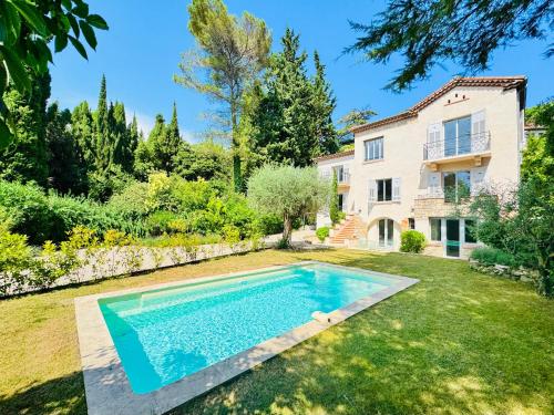 Villa Providence - Piscine - Jardin - 6 chambres - 12 personnes - Location, gîte - Le Cannet