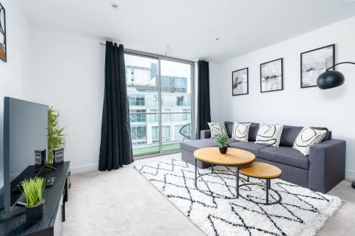 Modern City Penthouse with Balcony and Parking, Birmingham (fotografie 2)