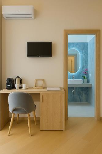 Double Room image 10