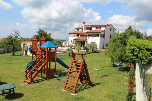 Spēļu laukums, Villa Kimberly in Rovinjsko Selo