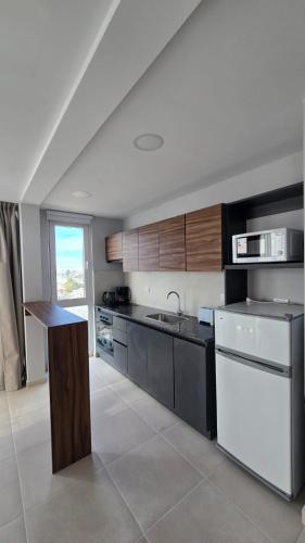 kuchnia, Ramada Residences by Wyndham Puerto Madryn CQ Gales in Puerto Madryn