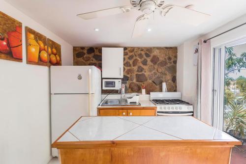 Studio Bella in Little Bay