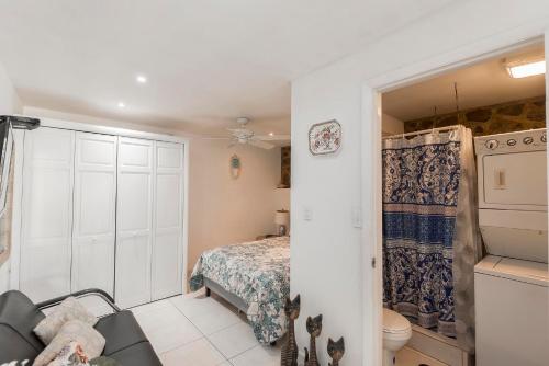 Studio Bella in Little Bay