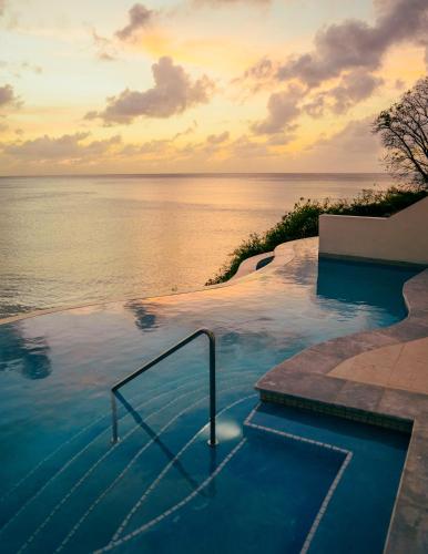 Almond Morgan Bay Gros Islet