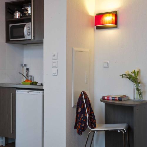 Aparthotel Adagio Access Nantes Viarme - image 9