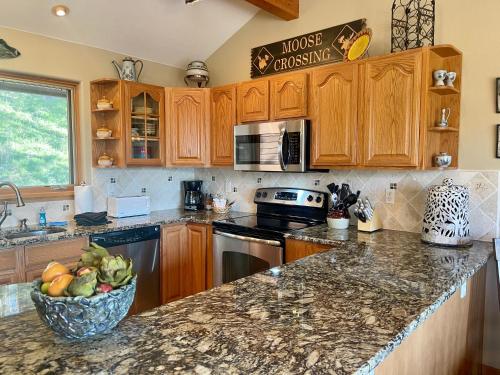 Kitchen, Moose Crossing in Breckenridge (CO)