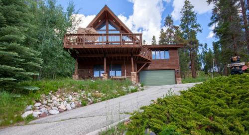 Exterior view, Moose Crossing in Breckenridge (CO)