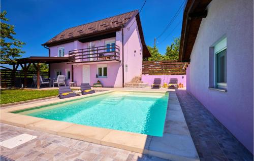 Awesome Home In Samobor