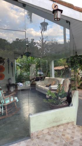 Casa Clorophila, suíte com varanda para 4 pessoas (Casa Clorophila, suite com varanda para 4 pessoas) in Barra Do Jucu