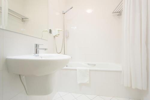 Astoria Bed & Breakfast - image 13