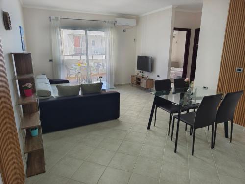 One-Bedroom Apartment with Sea View and Balcony image 3